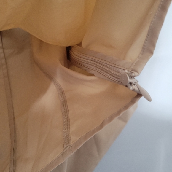 Choosy Khaki Puff Sleeve Crop Top NWT - Picture 6 of 13